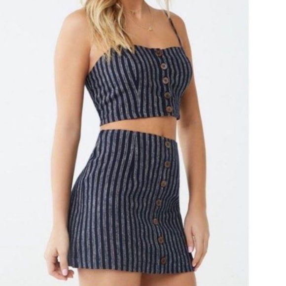 Women’s Forever21 Pinstripe Mini Skirt & Crop Top Coordinating Set / Outfit - Picture 11 of 13